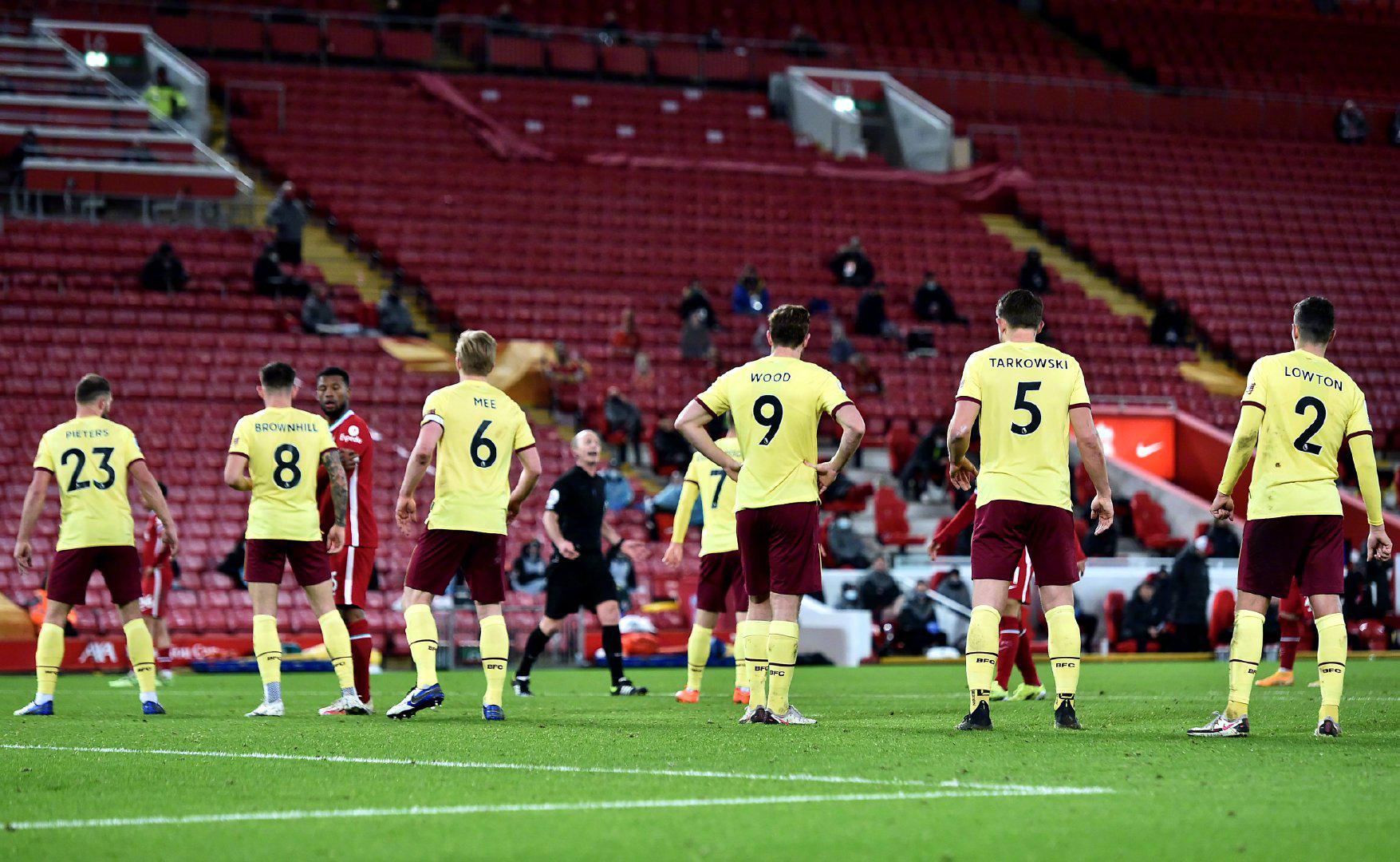 吉拉西：拉莫斯是一位顶级后卫，我很期待与他交手.