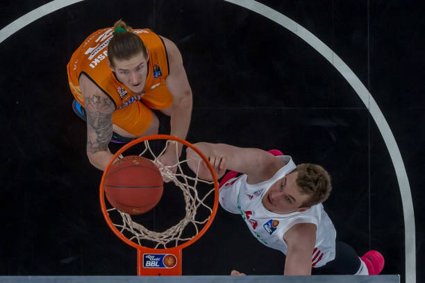 科技辅助下 科技辅助下